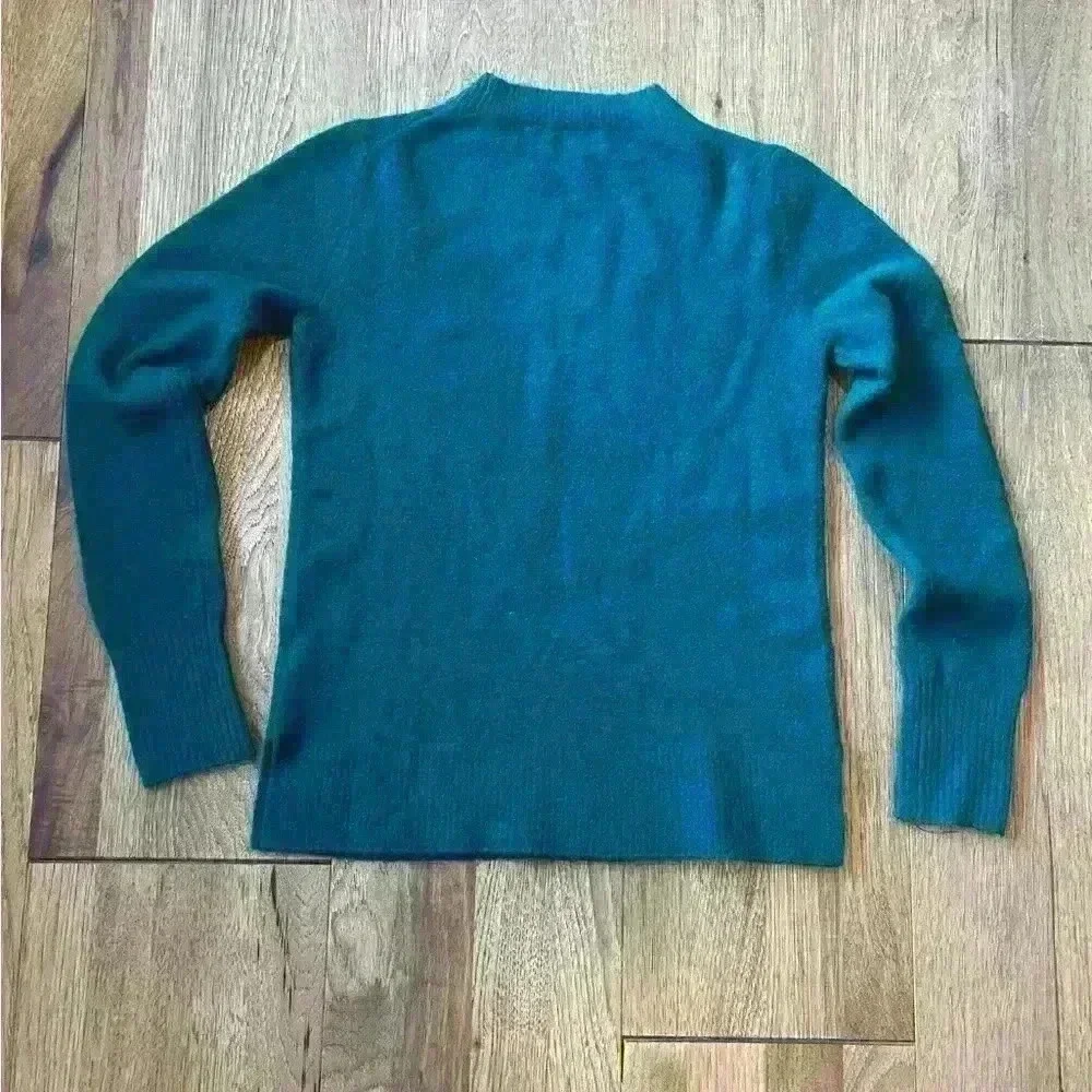J. Crew Extra‎ Soft Green Sweater Women’s Sz XXS Cozy Winter Holiday Christmas